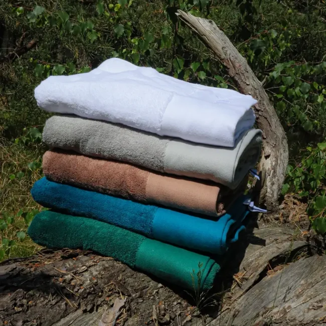 Sienna bath towel in 650 GSM combed cotton, soft, absorbent, and durable single-piece luxury towel.