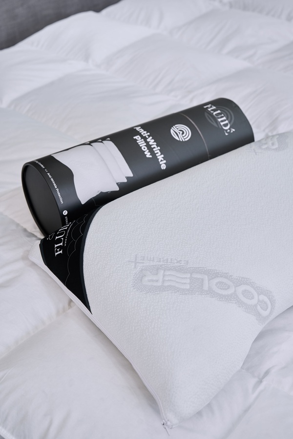 Anti wrinkle pillow open