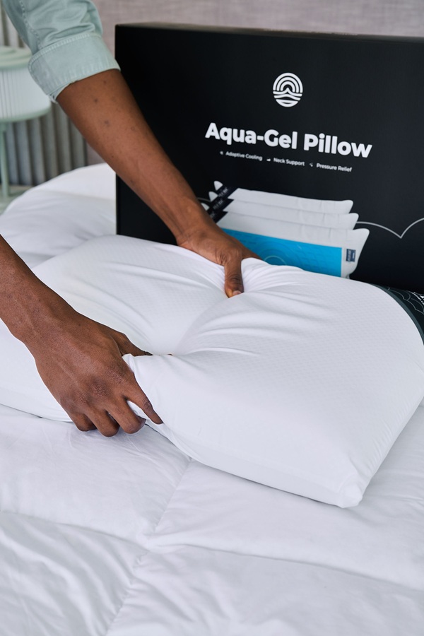 Aqua gel pillow open and boxed