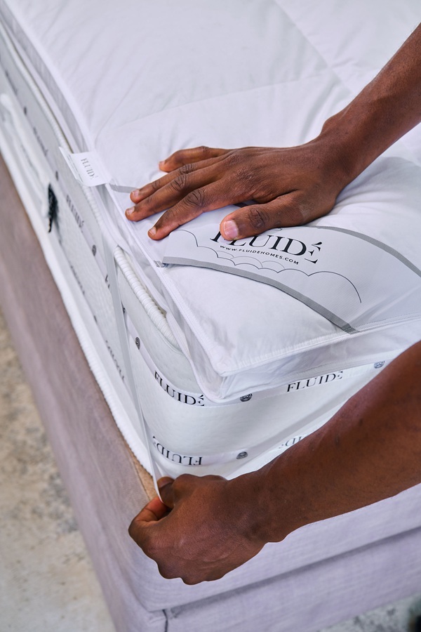 Dune Topper on Malmo mattress side